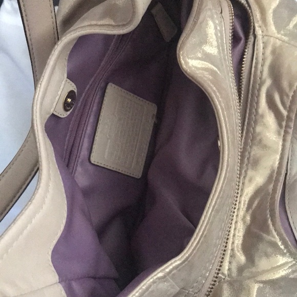 Authentic coach purse - Picture 4 of 10